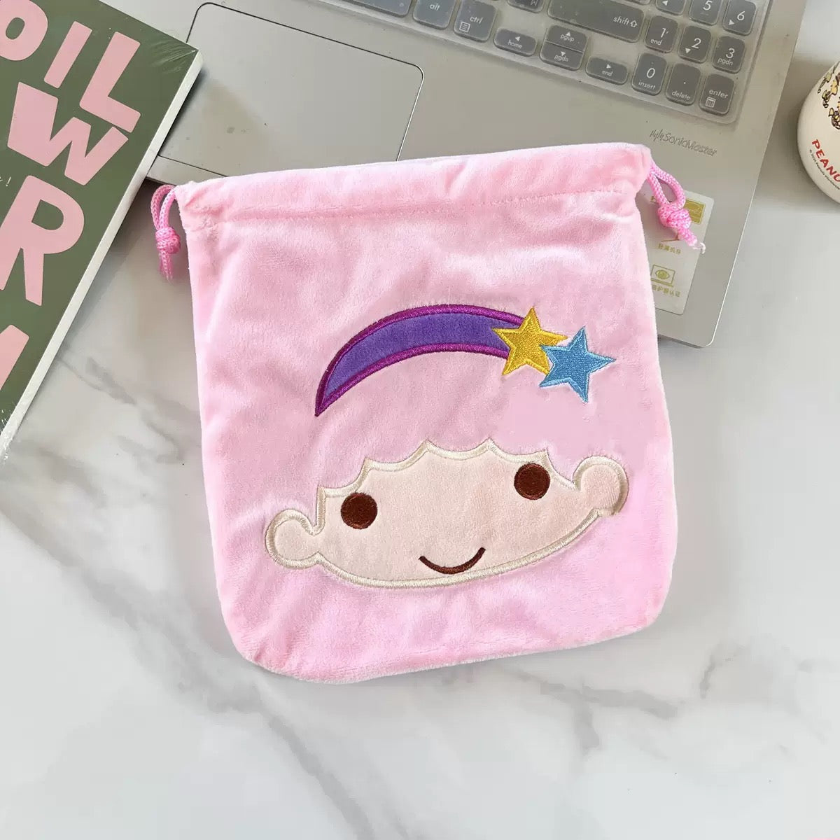 Pluche accessoiretasje/ trekkoordtasje
