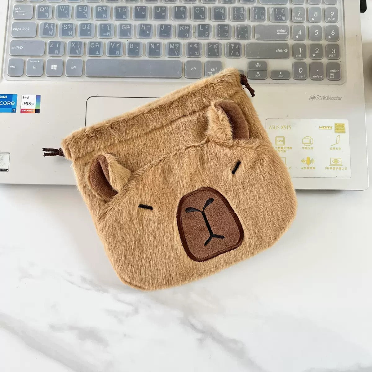 Pluche accessoiretasje/ trekkoordtasje